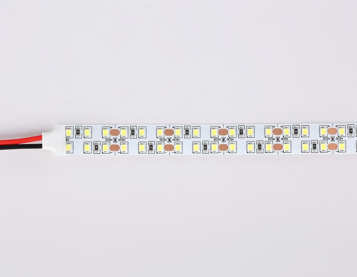 фото светодиодная лента дневной белый ambrella light 19,2w/m 240led/m 2835smd 6500к 5m gs1603 | 220svet.ru